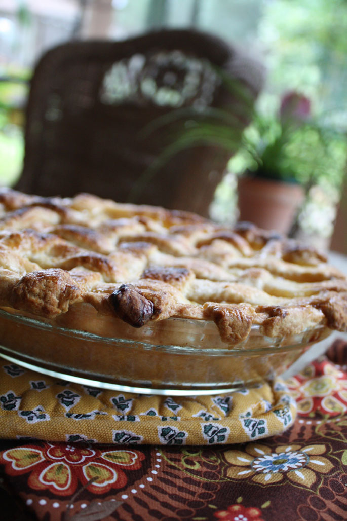 Cardamon Ginger Peach Pie